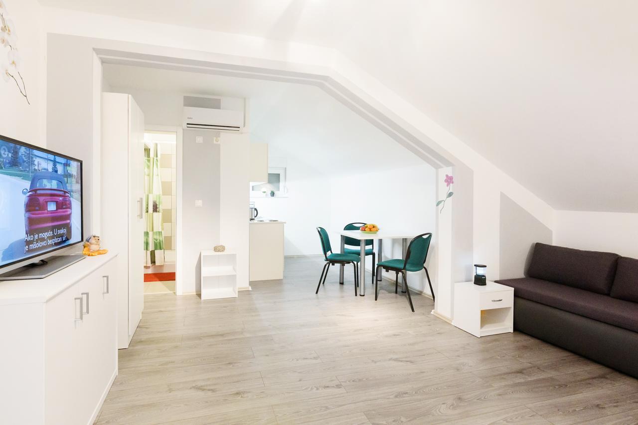 Apartmani Orhideja Gornji Karin Extérieur photo