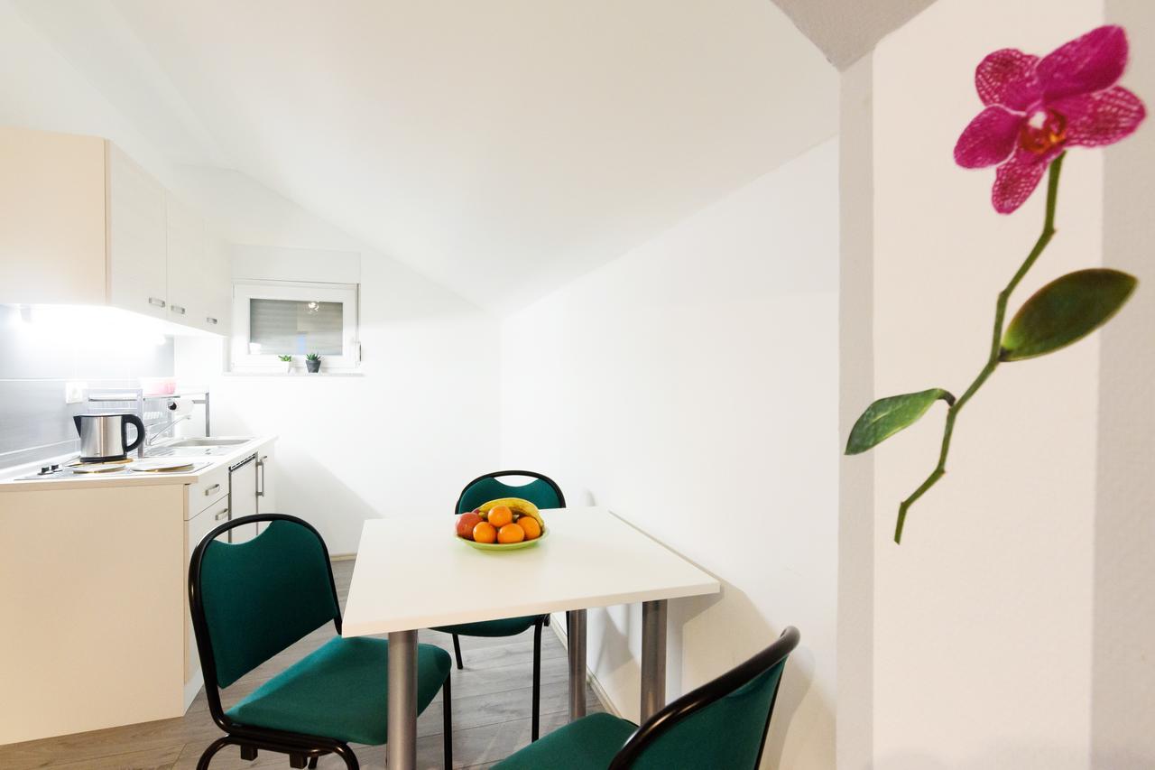 Apartmani Orhideja Gornji Karin Extérieur photo