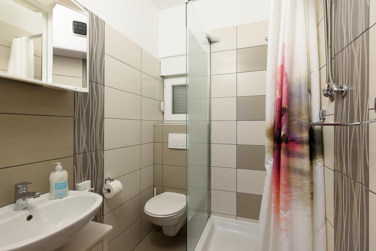 Apartmani Orhideja Gornji Karin Extérieur photo