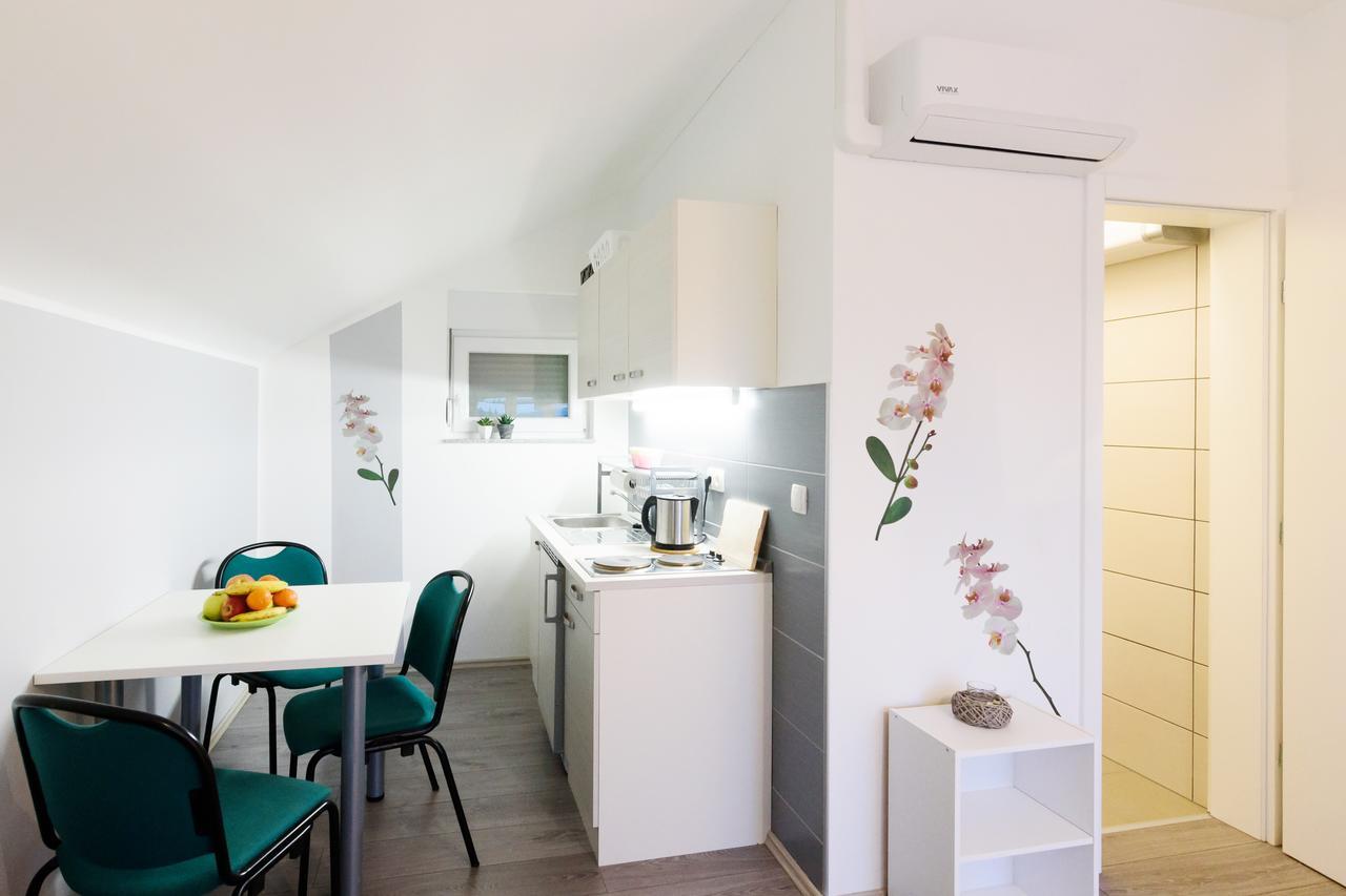 Apartmani Orhideja Gornji Karin Extérieur photo