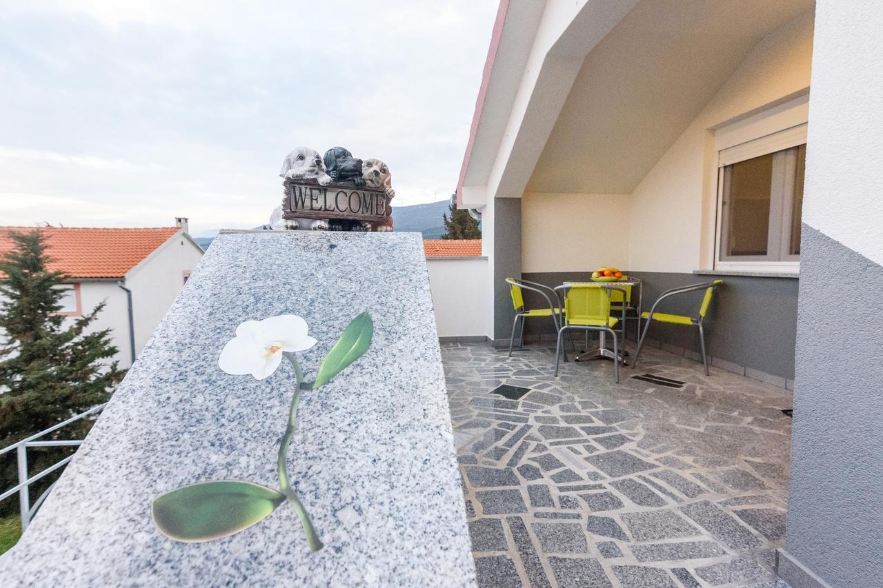 Apartmani Orhideja Gornji Karin Extérieur photo