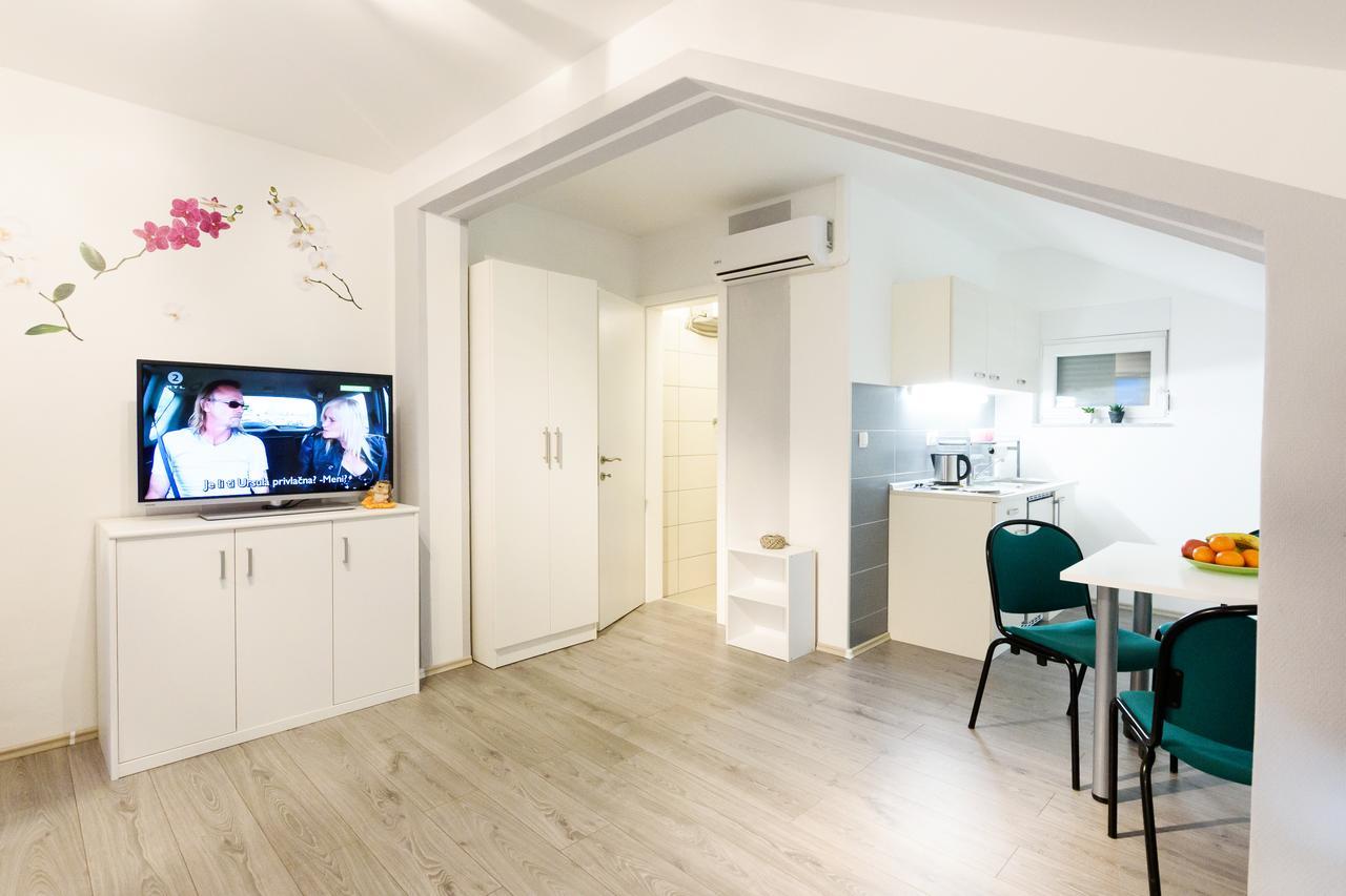 Apartmani Orhideja Gornji Karin Extérieur photo
